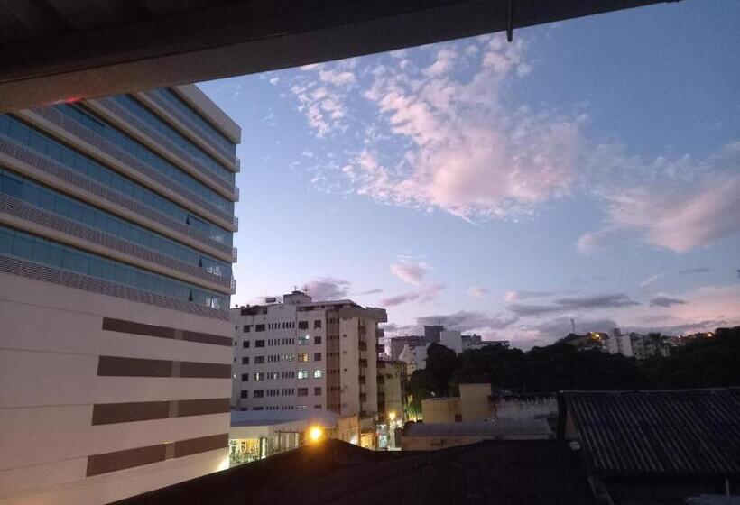 پانسیون Uba Apart Imóveis