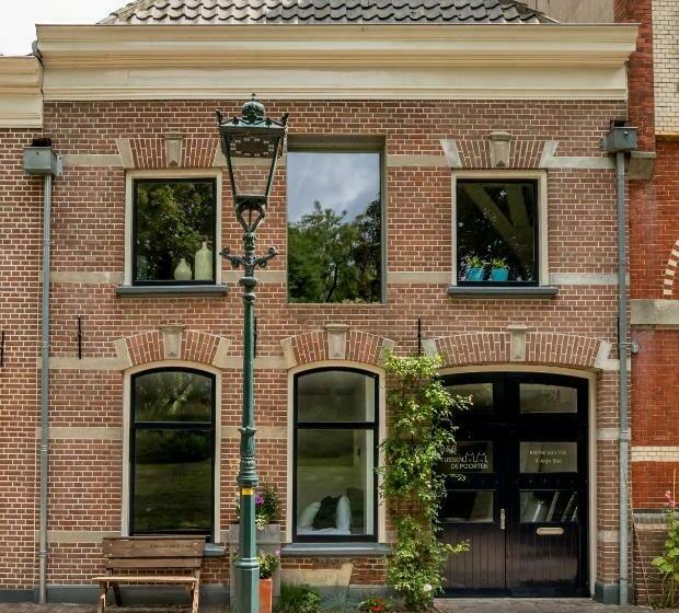 مبيت وإفطار Bed&breakfast Tussen De Poorten