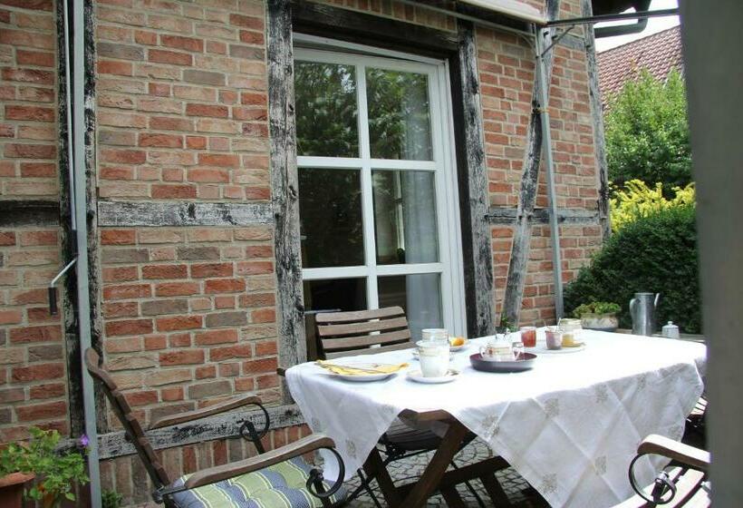 تختخواب و صبحانه Das Landhotel Zur Mühle