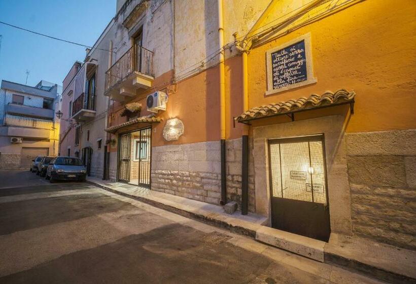 تختخواب و صبحانه Roberto S Guest House