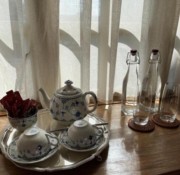 تختخواب و صبحانه The Old School, Idbury, Ox7 6ru