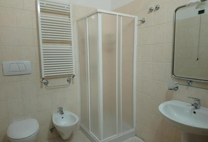 هتل Casapaceebene