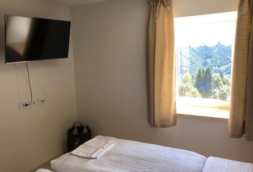 مبيت وإفطار B And B Nonna Rosa Vista Lagorai