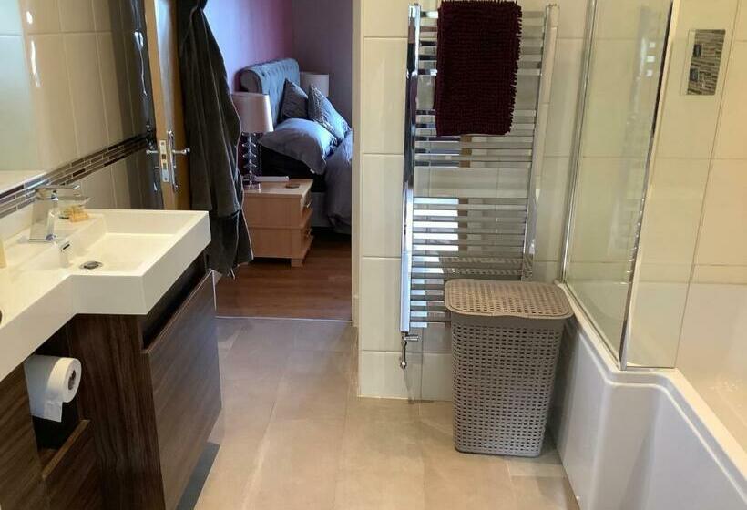 Bed and Breakfast The Kings Suite Oak Drive, Colwyn Bay Ll29 7yp First Floor