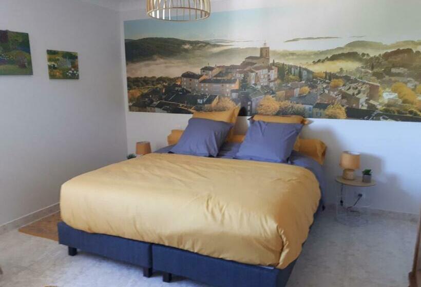 تختخواب و صبحانه La Villa Des Ames Liées