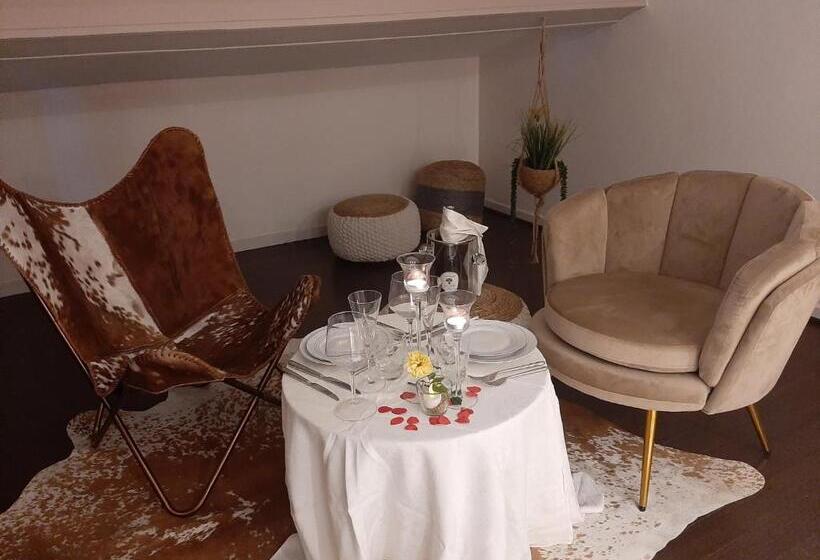 تختخواب و صبحانه La Villa Des Ames Liées