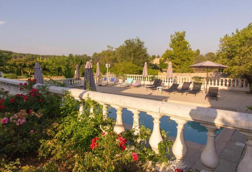 تختخواب و صبحانه La Villa Des Ames Liées