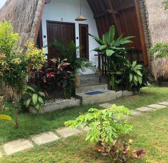 مبيت وإفطار Tropical Sunday Bungalow   Surf And Stay