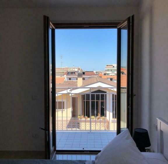 تختخواب و صبحانه D Annunziohouse
