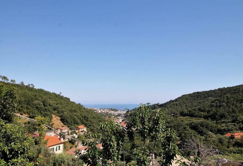 تختخواب و صبحانه Il Rosale A Celle Ligure