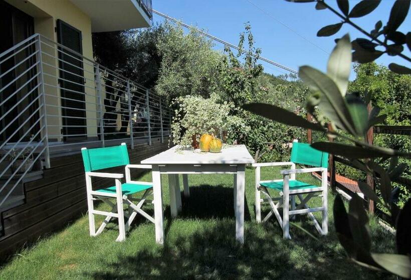 تختخواب و صبحانه Il Rosale A Celle Ligure