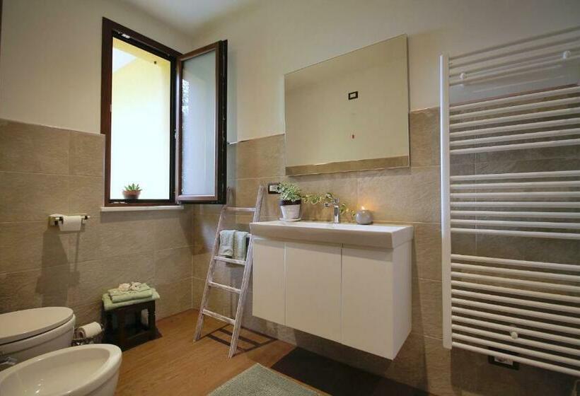 تختخواب و صبحانه Il Rosale A Celle Ligure