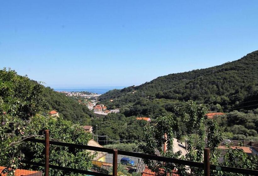 تختخواب و صبحانه Il Rosale A Celle Ligure