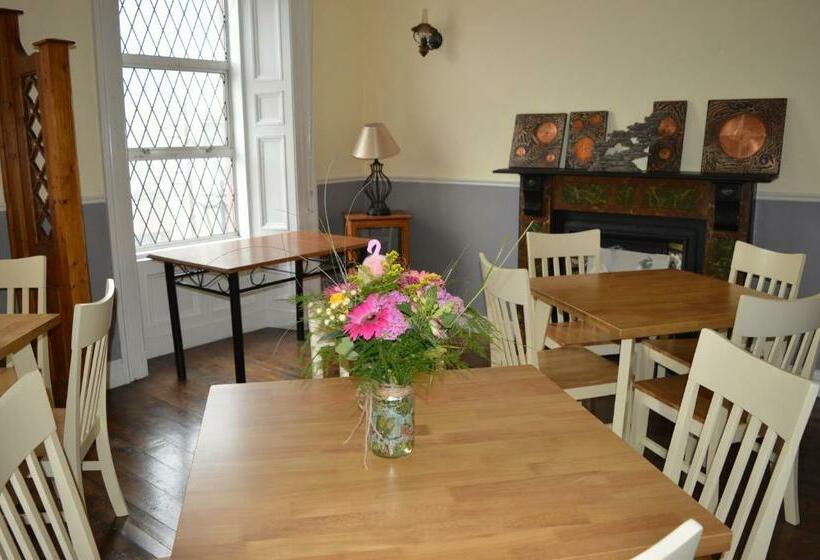 بنسيون Maid Of Erin Guesthouse