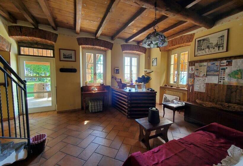 旅馆 Antica Locanda La Tinara Del Belvedere   Romantic Dreams