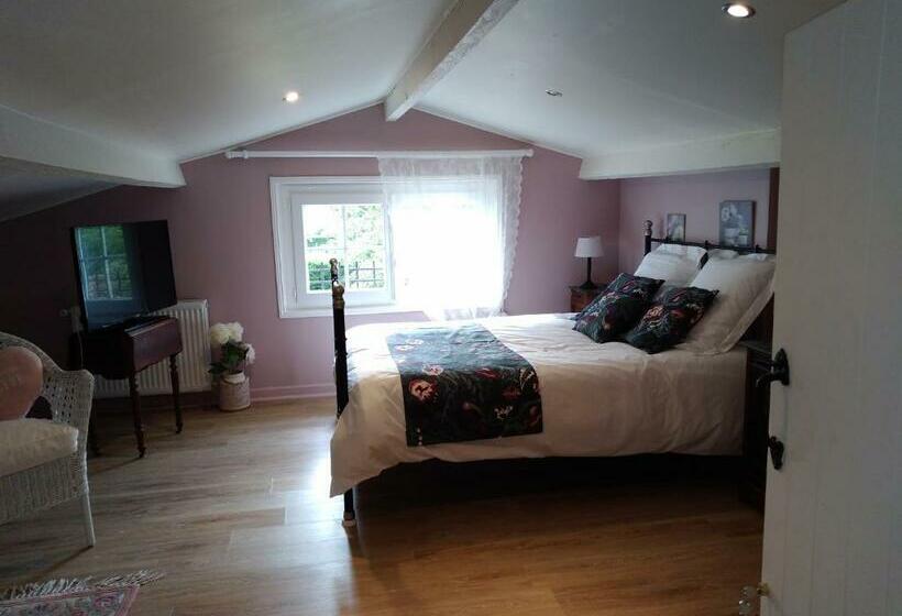 住宿加早餐  Au Cur De Ménestérol Chambre émotion