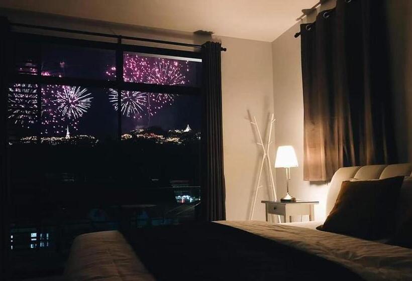 تختخواب و صبحانه Daad Fah Home And Cafe