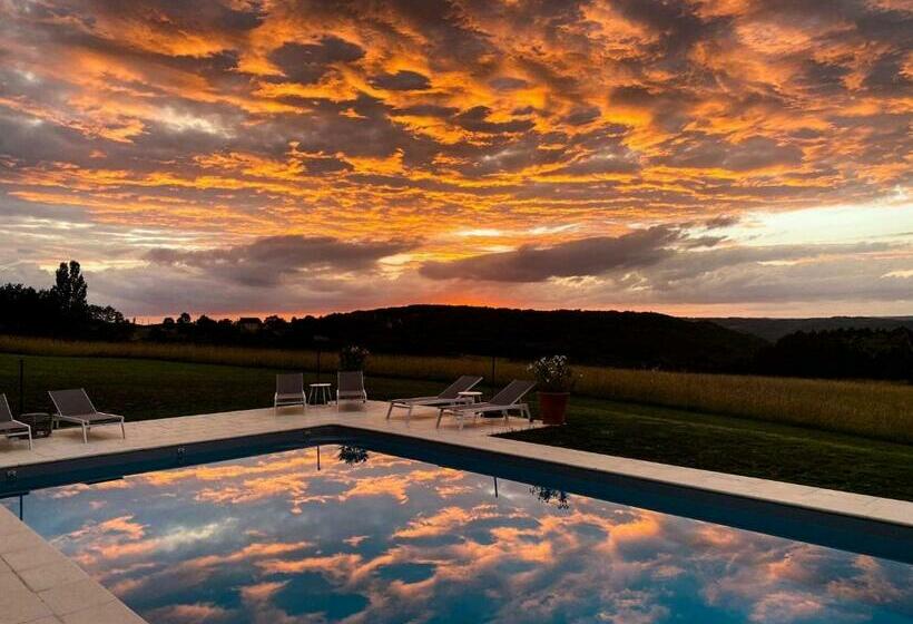 住宿加早餐  Domaine De Cazal   Chambres D Hôtes Avec Piscine Au Cœur De 26 Hectares De Nature Préservée