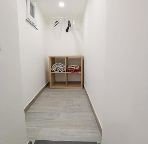 住宿加早餐  La Luce Di Ambra