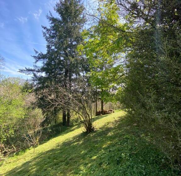 膳宿费 La Chambre D Hotes De Marie Indépendante Et Sa Terrasse Avec Vue Panoramique Proche Alpes Mancelles