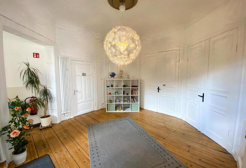 پانسیون Villa Hanseart Lübeck   Privatzimmer In Zentraler Lage