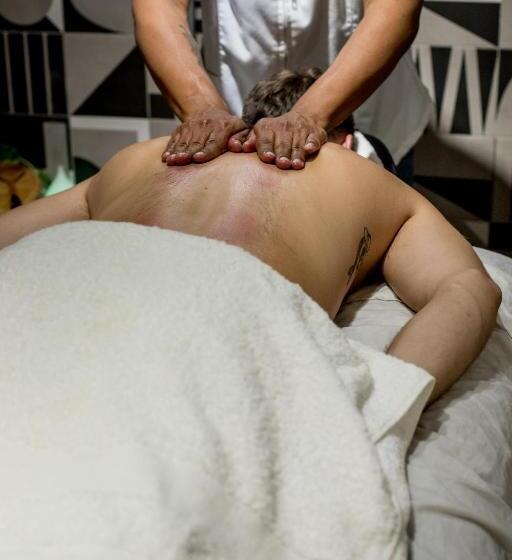 استراحتگاه Ixmukané Hotel & Spa
