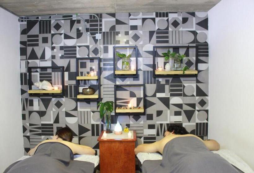 استراحتگاه Ixmukané Hotel & Spa