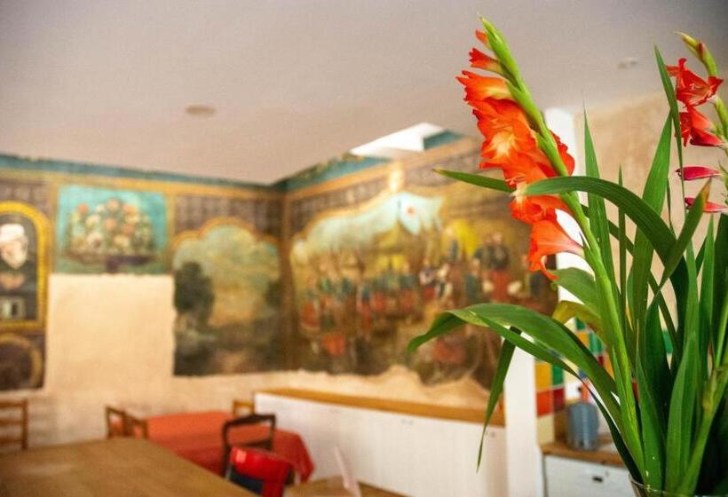 Bed and Breakfast Hostel Le Diablotin