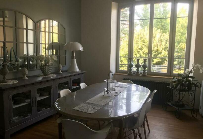 ベッドアンドブレックファースト La Demeure