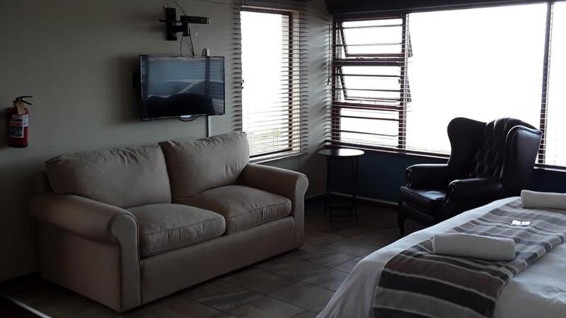 펜션 12 On Beach Guest House