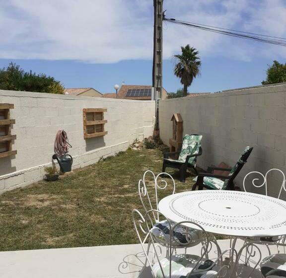 ペンション Gite Des Arènes