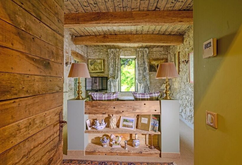 تختخواب و صبحانه Bastide De Bellegarde