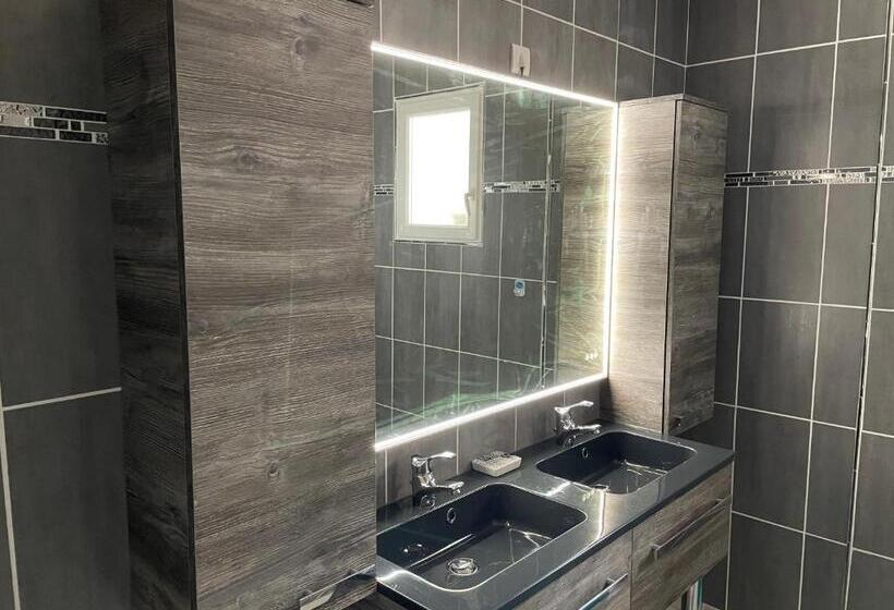 צימר Maison Entière 4 Lits 8 Pl Avec Jacuzzi Proche Du Safari De Peaugres