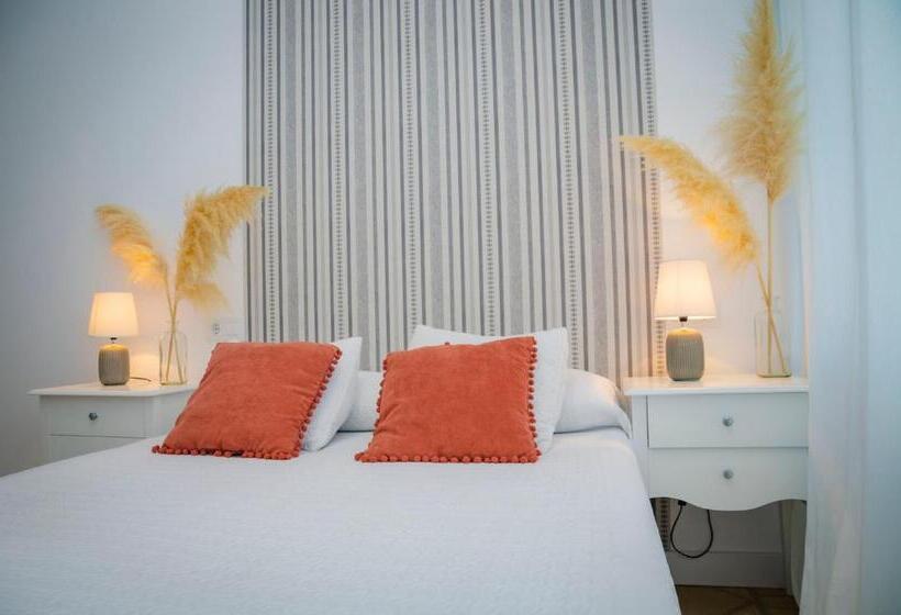 هتل Hostal Restaurante Benalup Golf
