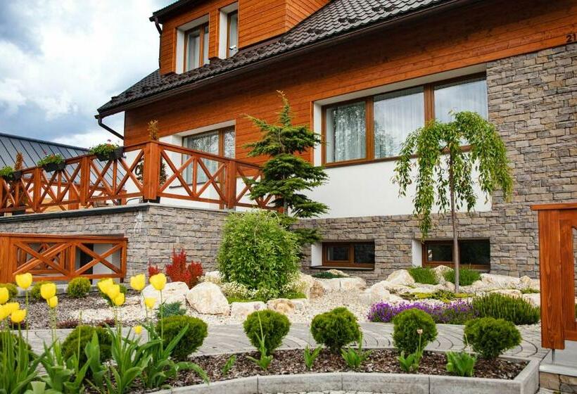 פנסיון Chalet Nova Lesna Mountain View