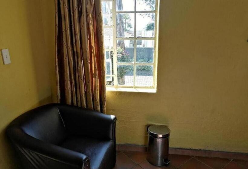 ペンション Kaste Guesthouse Tzaneen