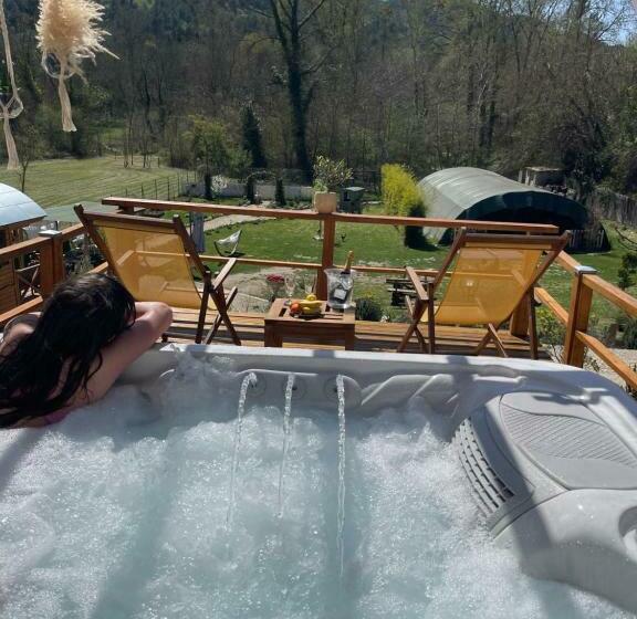 פנסיון Roulotte De Florette