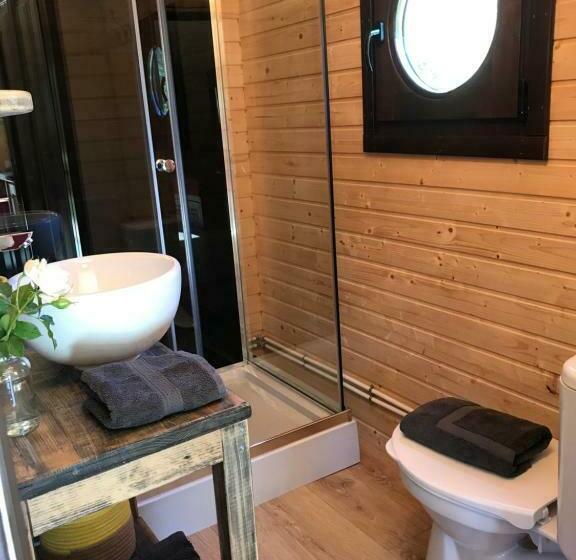 פנסיון Roulotte De Florette