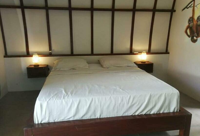 استراحتگاه Gino S Place   Guest House & Jungle Trekking