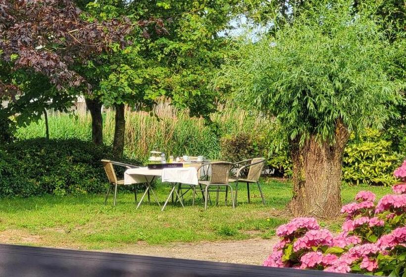 ベッドアンドブレックファースト Luxe Bloemenzicht 4 Personen, Bnb, 10 Minuten Van Zee