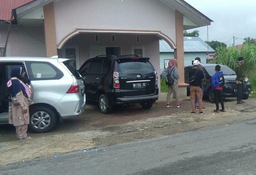 پانسیون Zahra Syariah Home Stay