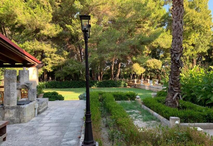 Bed and Breakfast Palazzo De Carlo E Il Parco Dei 7 Pozzi