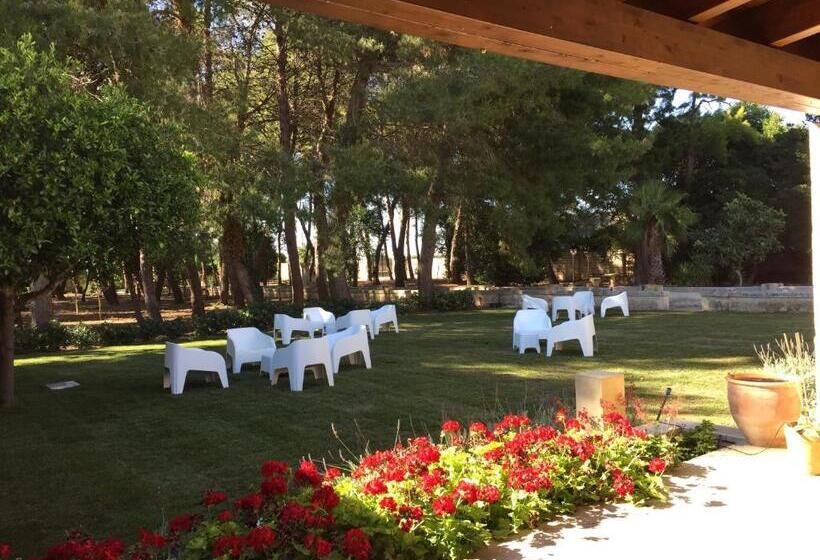 住宿加早餐  Palazzo De Carlo E Il Parco Dei 7 Pozzi