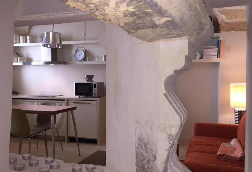 住宿加早餐  Palazzo De Carlo E Il Parco Dei 7 Pozzi