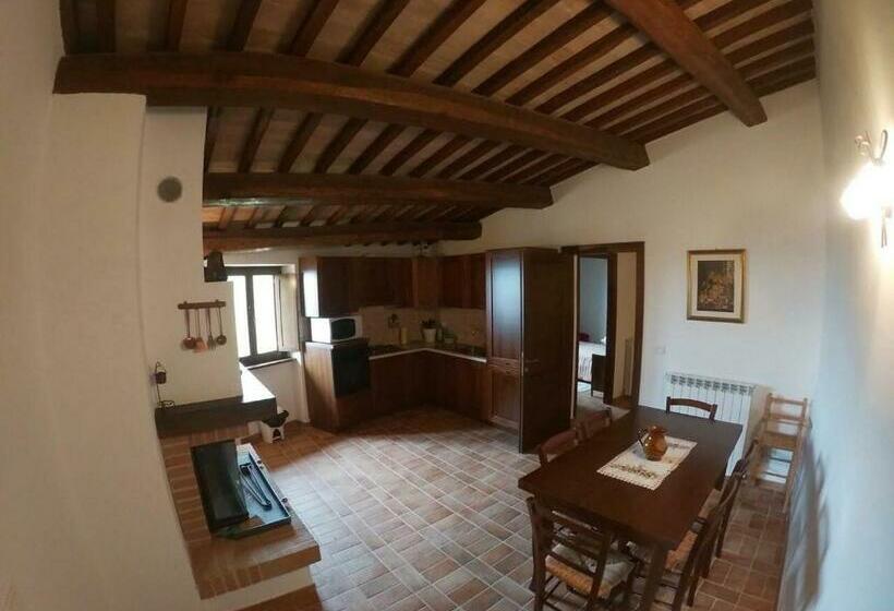 فندق Castello Di Acera
