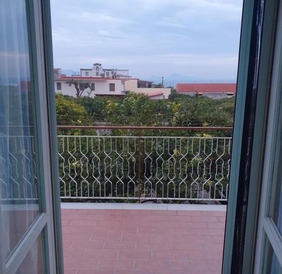 פנסיון Capri View