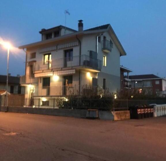 פנסיון Guest House Micini