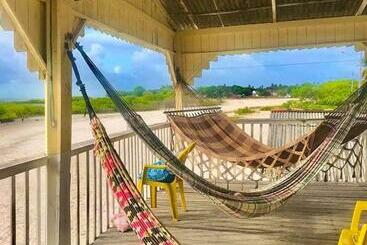 پانسیون Hostel Maiandeua
