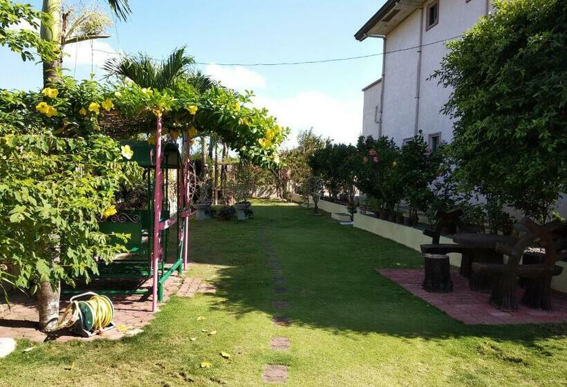 پانسیون Hundred Islands Guest House
