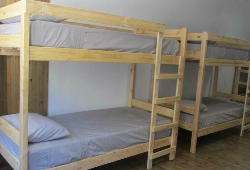 Общежитие Blue Rock Accommodation